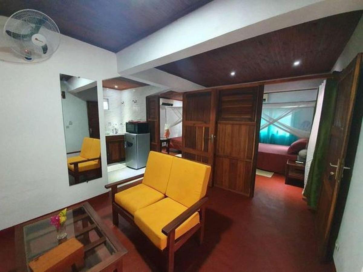 Edena Kely Hotel Mahajanga Ngoại thất bức ảnh