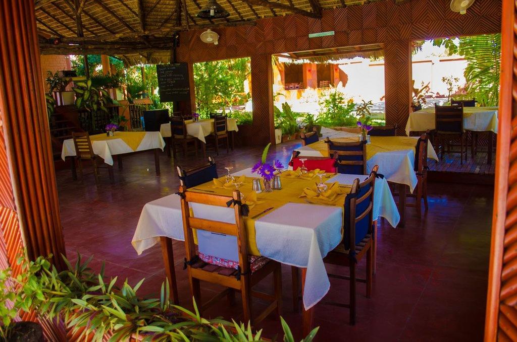 Edena Kely Hotel Mahajanga Ngoại thất bức ảnh