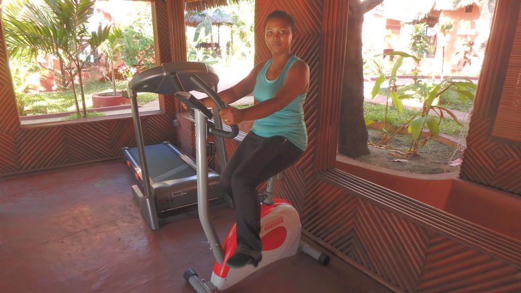 Edena Kely Hotel Mahajanga Ngoại thất bức ảnh